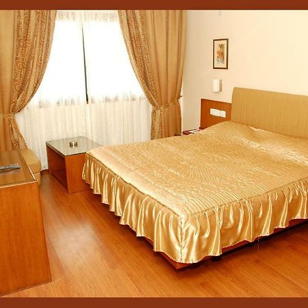 Hotel Deepa Comforts Mangalore Extérieur photo