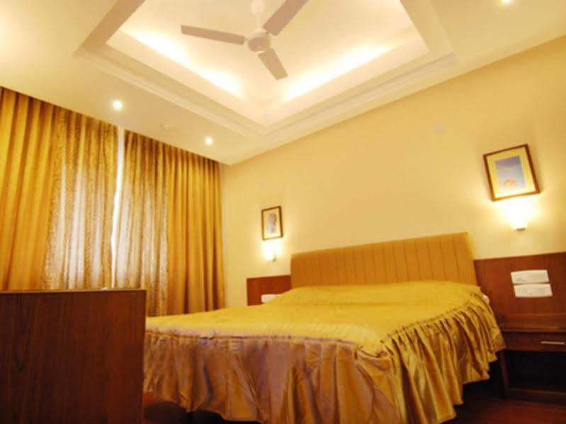 Hotel Deepa Comforts Mangalore Extérieur photo
