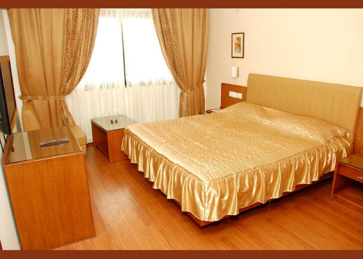 Hotel Deepa Comforts Mangalore Extérieur photo